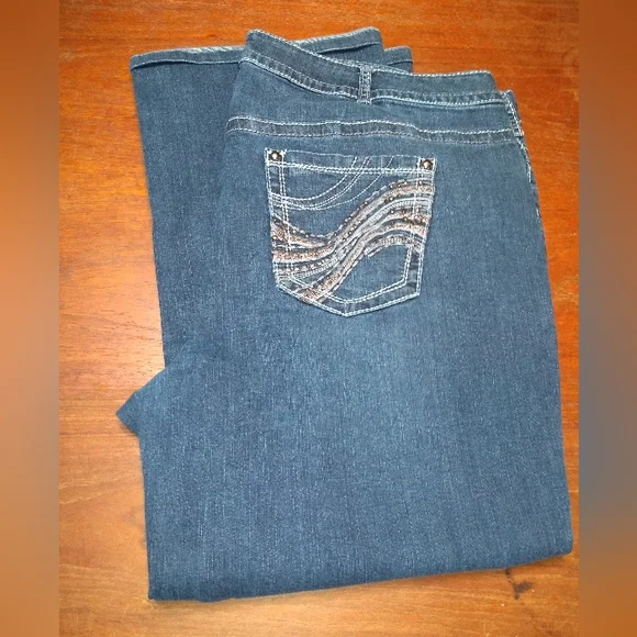 Lane Bryant Bootcut Jeans, Size 24 Regular, Bling on Back Pockets & Fron… - Picture 8 of 12
